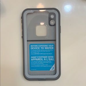 IPhone XR LifeProof Case